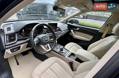 Позашляховик / Кросовер Audi Q5 2017 в 