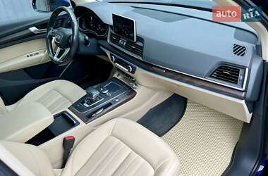 Позашляховик / Кросовер Audi Q5 2017 в 