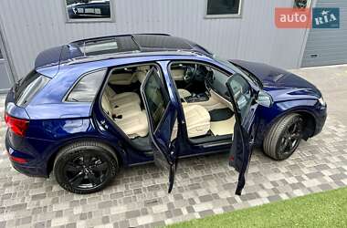 Позашляховик / Кросовер Audi Q5 2017 в 