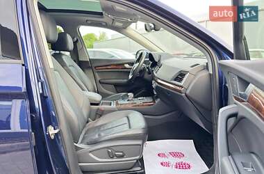 Внедорожник / Кроссовер Audi Q5 2017 в 