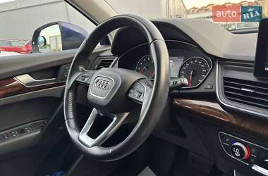 Внедорожник / Кроссовер Audi Q5 2017 в 