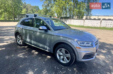 Внедорожник / Кроссовер Audi Q5 2018 в 
