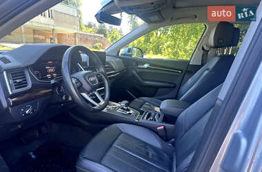 Внедорожник / Кроссовер Audi Q5 2018 в 