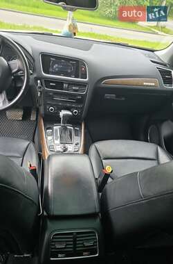 Внедорожник / Кроссовер Audi Q5 2012 в 