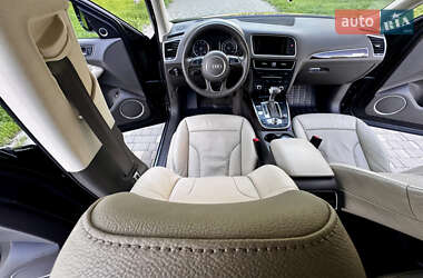 Внедорожник / Кроссовер Audi Q5 2015 в 