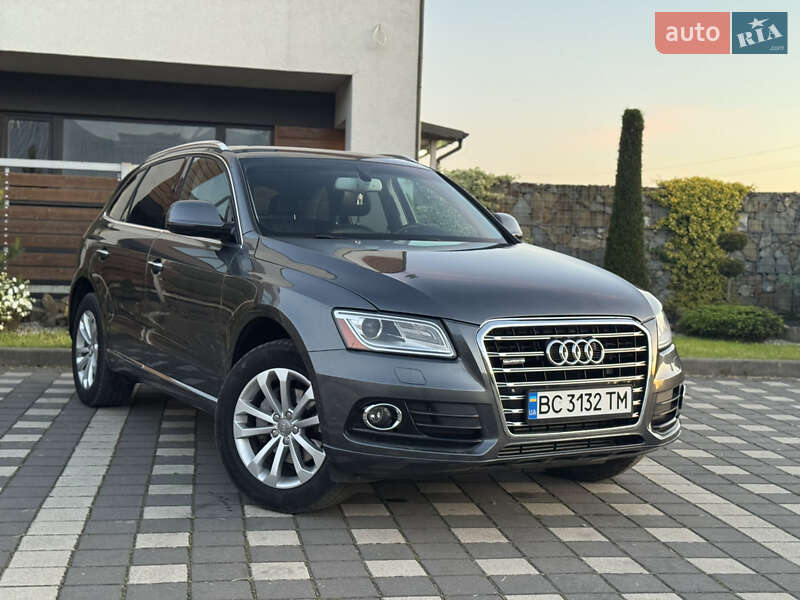 Внедорожник / Кроссовер Audi Q5 2015 в 