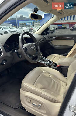Позашляховик / Кросовер Audi Q5 2014 в 
