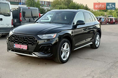 Позашляховик / Кросовер Audi Q5 2021 в Рівному
