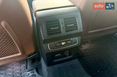 Внедорожник / Кроссовер Audi Q5 2021 в 