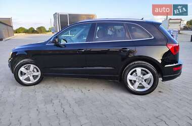 Внедорожник / Кроссовер Audi Q5 2011 в 