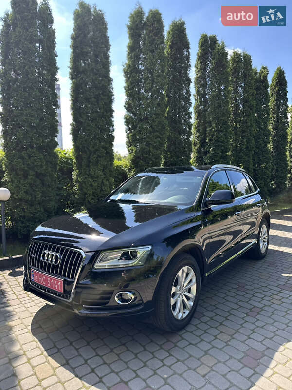 Внедорожник / Кроссовер Audi Q5 2015 в 