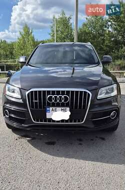 Внедорожник / Кроссовер Audi Q5 2016 в 
