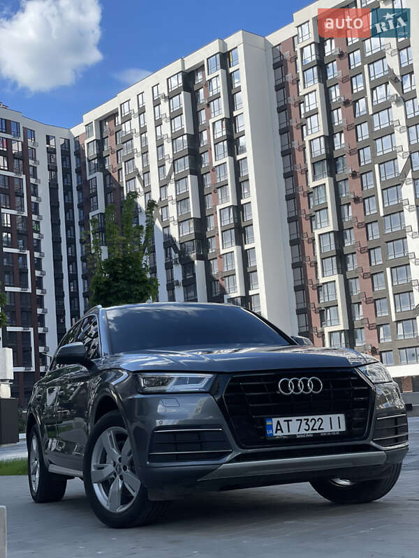 Внедорожник / Кроссовер Audi Q5 2019 в Ивано-Франковске