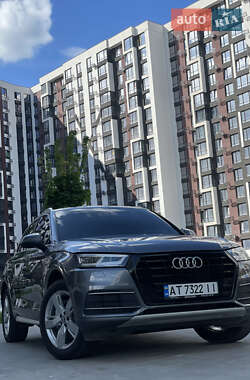 Внедорожник / Кроссовер Audi Q5 2019 в 