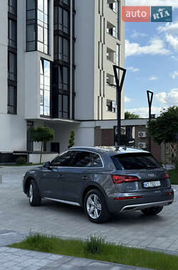 Внедорожник / Кроссовер Audi Q5 2019 в 