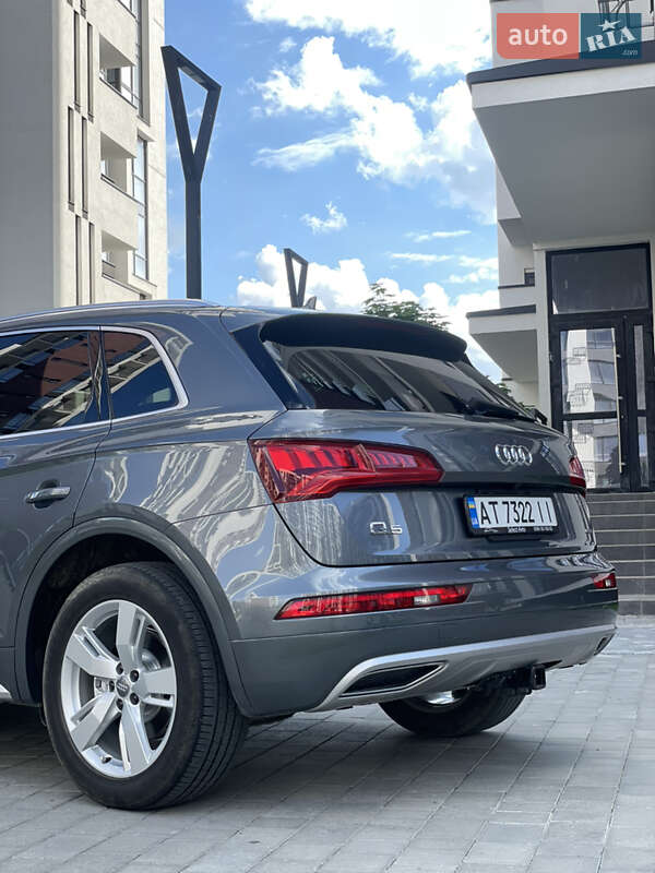 Внедорожник / Кроссовер Audi Q5 2019 в Ивано-Франковске