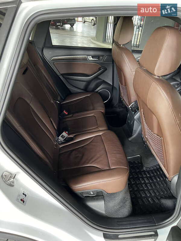 Внедорожник / Кроссовер Audi Q5 2015 в Харькове