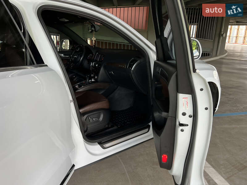 Внедорожник / Кроссовер Audi Q5 2015 в Харькове