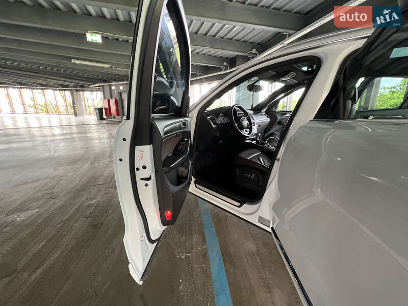 Внедорожник / Кроссовер Audi Q5 2015 в Харькове