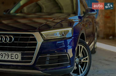Внедорожник / Кроссовер Audi Q5 2017 в 