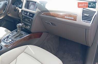 Позашляховик / Кросовер Audi Q5 2016 в 