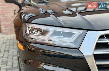 Внедорожник / Кроссовер Audi Q5 2020 в 