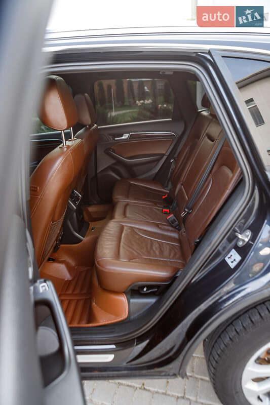 Внедорожник / Кроссовер Audi Q5 2012 в Баре