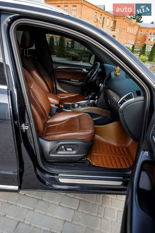 Внедорожник / Кроссовер Audi Q5 2012 в Баре