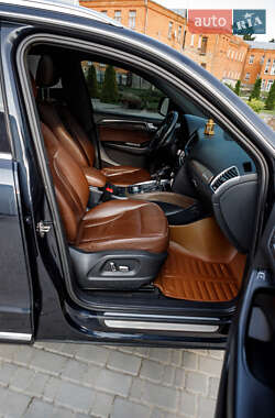 Внедорожник / Кроссовер Audi Q5 2012 в 