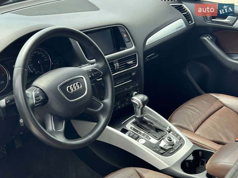 Внедорожник / Кроссовер Audi Q5 2016 в Дубно