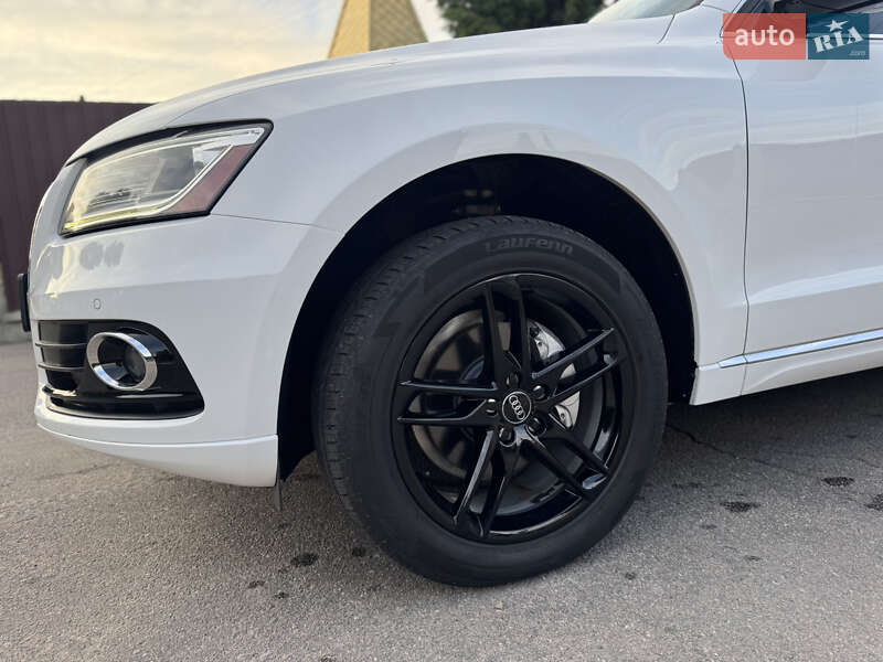 Позашляховик / Кросовер Audi Q5 2017 в Умані