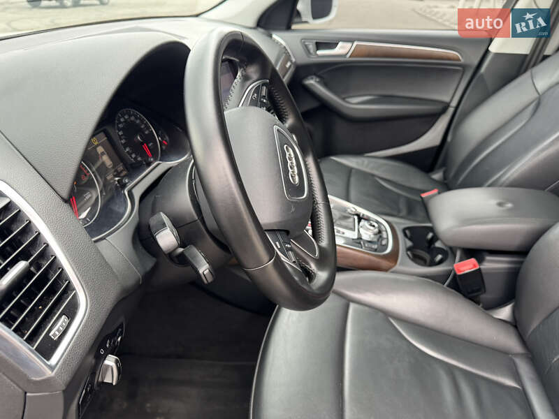 Позашляховик / Кросовер Audi Q5 2017 в Умані