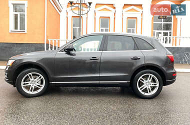 Позашляховик / Кросовер Audi Q5 2015 в 