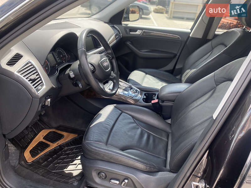 Внедорожник / Кроссовер Audi Q5 2013 в Луцке