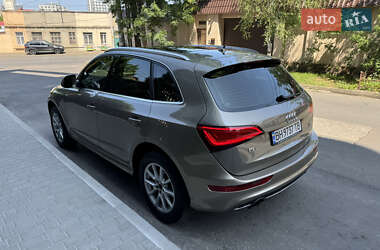 Внедорожник / Кроссовер Audi Q5 2012 в 