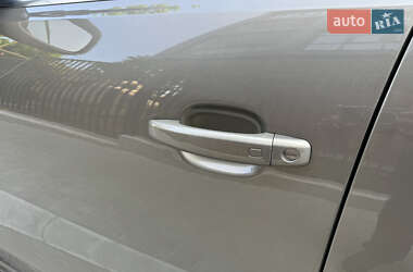 Внедорожник / Кроссовер Audi Q5 2012 в 