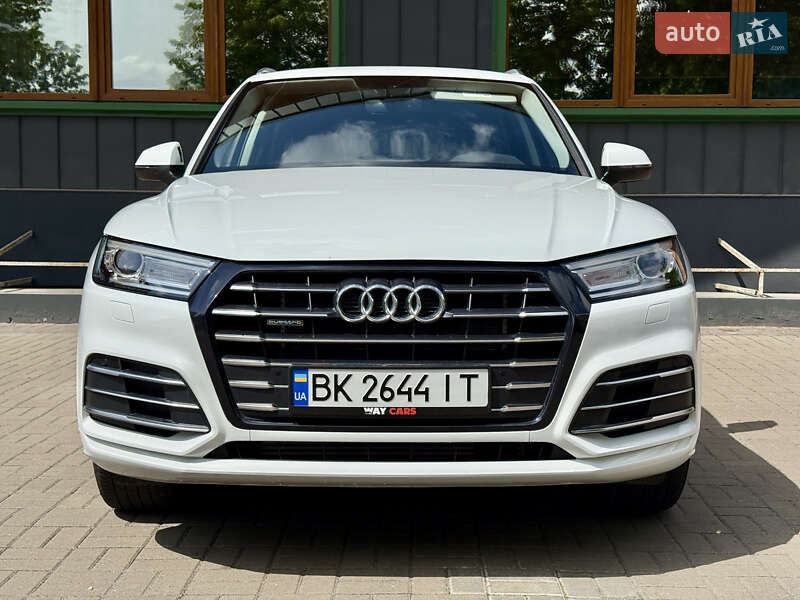 Позашляховик / Кросовер Audi Q5 2020 в Рівному