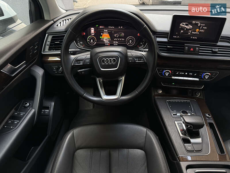 Позашляховик / Кросовер Audi Q5 2020 в Рівному