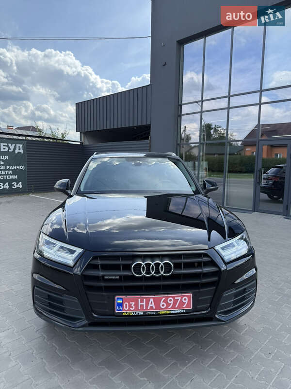Внедорожник / Кроссовер Audi Q5 2019 в Луцке