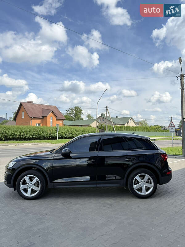 Внедорожник / Кроссовер Audi Q5 2019 в Луцке