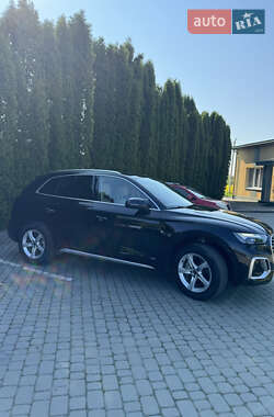 Внедорожник / Кроссовер Audi Q5 2023 в 