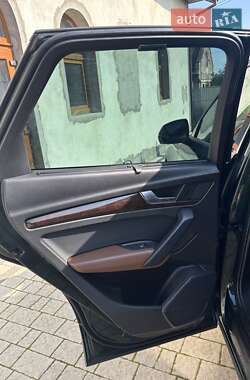 Внедорожник / Кроссовер Audi Q5 2019 в 