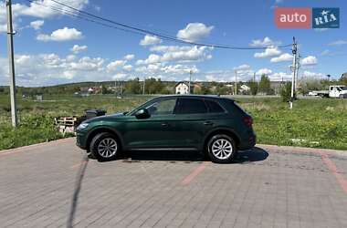 Внедорожник / Кроссовер Audi Q5 2019 в 