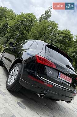 Внедорожник / Кроссовер Audi Q5 2015 в 