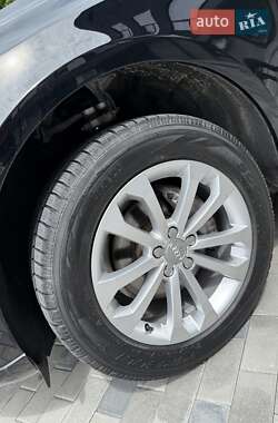 Внедорожник / Кроссовер Audi Q5 2015 в 