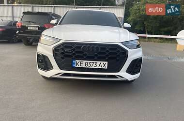 Позашляховик / Кросовер Audi Q5 2022 в Дніпрі