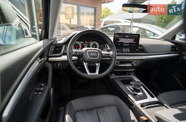 Внедорожник / Кроссовер Audi Q5 2021 в 