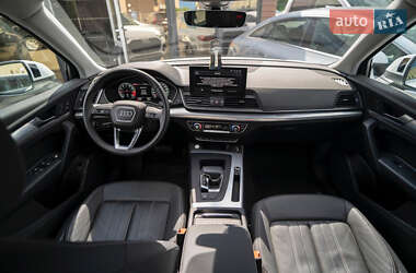 Внедорожник / Кроссовер Audi Q5 2021 в 