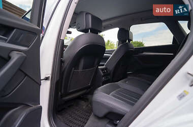 Внедорожник / Кроссовер Audi Q5 2021 в 