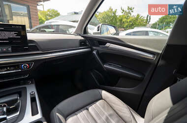 Внедорожник / Кроссовер Audi Q5 2021 в 